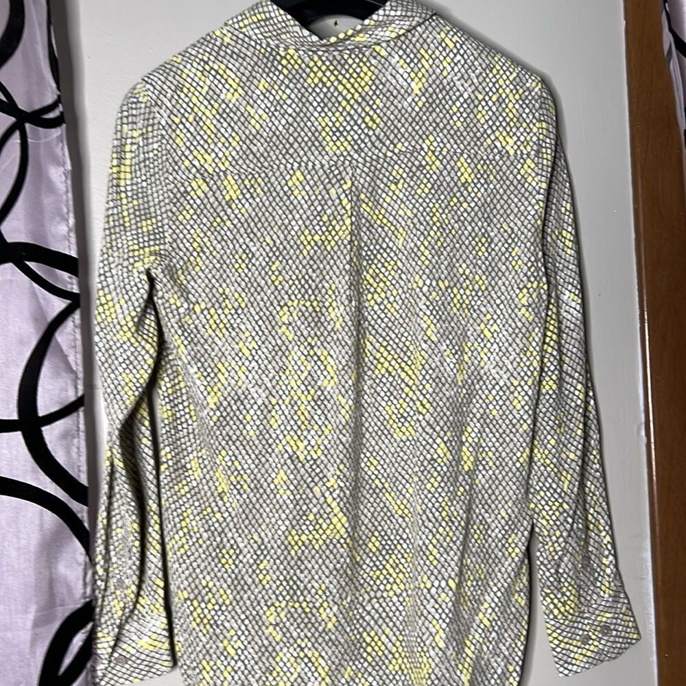 Equipment Femme Women's Size XSmall Snake Print Poplin Essential Shirt - Picture 9 of 11